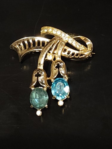 Spilla pendente vintage coro - spilla,