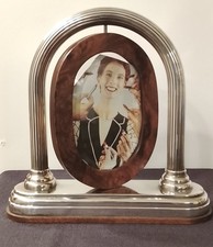 CESA 1882, Prestigiosa cornice