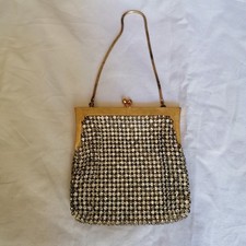 Pochette vintage metallo e strass
