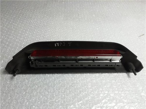 B032 luce centrale frenata - b032,