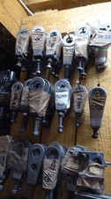 Regolatore catena tendicatena