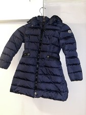 Piumino lungo Moncler blu navy