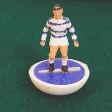 Subbuteo spare HW Queens Park Rangers  ref 11 perfetto Reverse base, II°versione