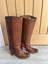 Stivali Pollini design