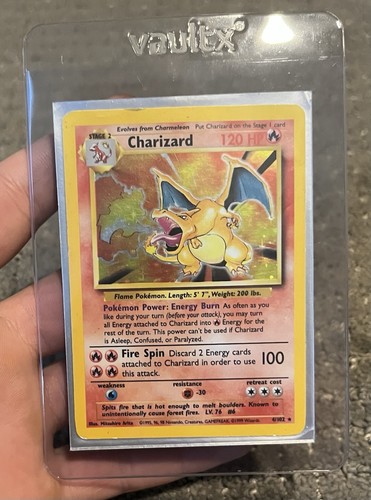 Pokémon tcg charizard holo - charizard,
