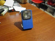 VINTAGE VECCHIA TORCIA LAMPADA A BATTERIE PORTATILE IN METALLO USATA 