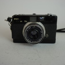 Petri Color 35 con 1:2,8/40mm