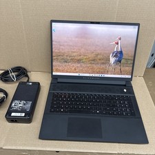 Alienware M18 R1 18” R9