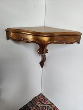 Mensola angolare in stile barocco, legno dorato