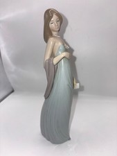Lladro 5487 Ingenue Vestido De