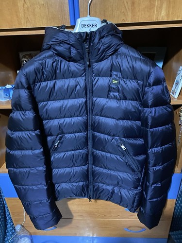 Blauer uomo invernale