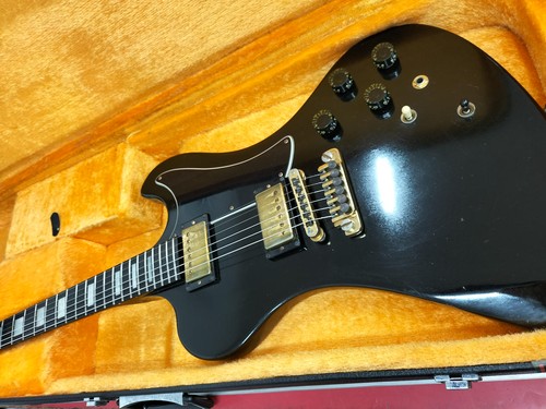 Chitarra elettrica modello - , rd
