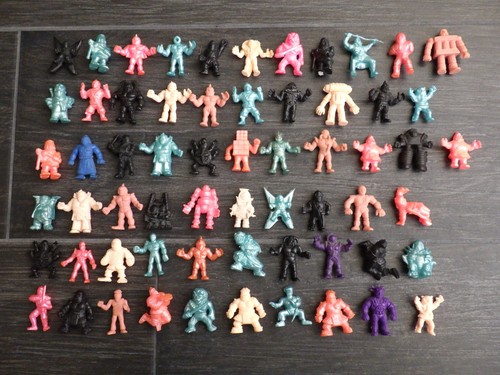 Lot 62 figurines - 62,