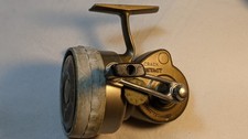 Vintage Crack contact closed
