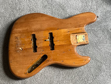 Corpo basso Fender '62
