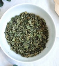 350 g di foglie di ortica