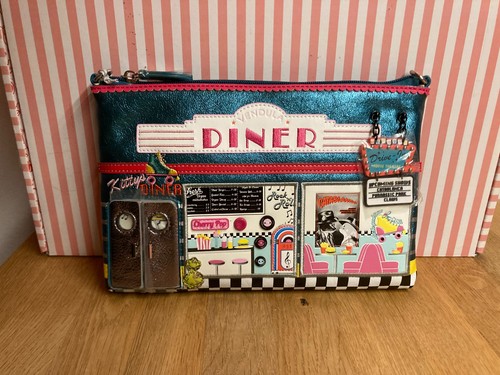 Vendula london kitty diner - kitty's,