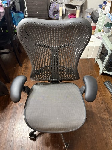 Herman miller mirra chair - herman,
