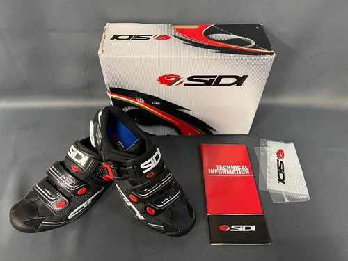 Nuove scarpe ciclismo su - nuove,