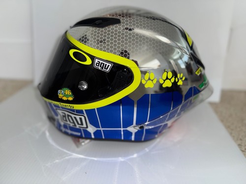 Valentino rossi hand - valentino, rossi,