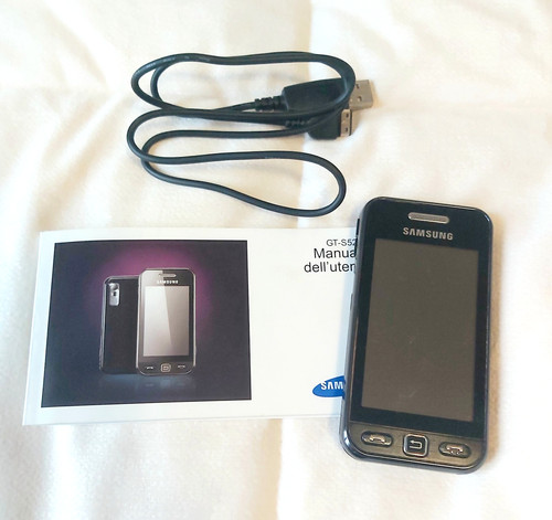 Samsung s5230 smartphone - gt, -s5230