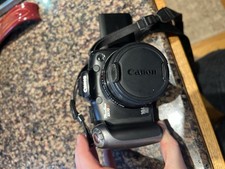 Black canon powershot sx10 - black, is