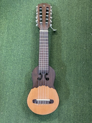 Charango peruviano