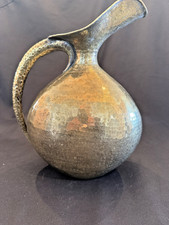 Brocca in ottone martellato