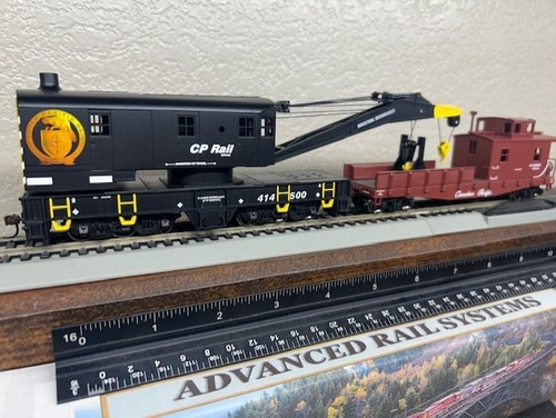 Rail canadian pacific - /,