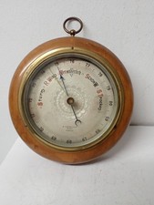Antico fine barometro in legno