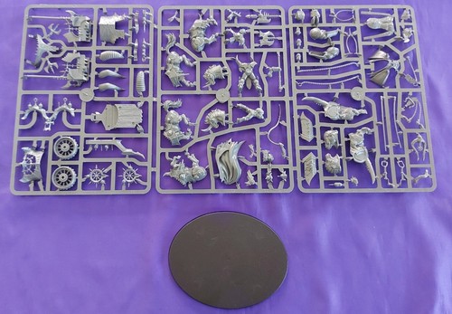 Warhammer slaves to darkness - -,