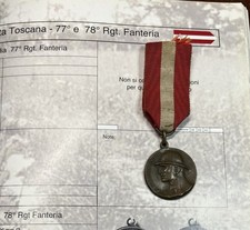 Medaglia Bronzo Con Nastro " AL FANTE EROICO D' ITALIA " Trieste italiana (1919)