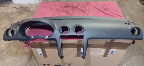 Cruscotto abitacolo incluso