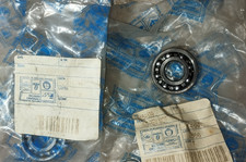 102258 PAIR OF BENCH BALL