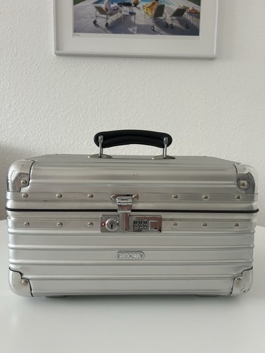 Rimowa classic flight beauty - rimowa,