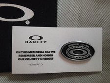 Spilla Oakley Memorial Day