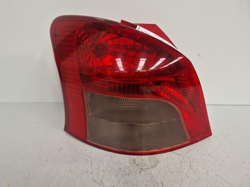 Toyota yaris mk2 2007 - toyota, fanale