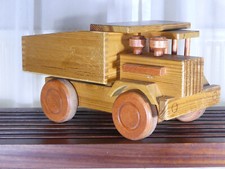 Trattore in legno trattore WOG