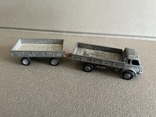 Auto in miniatura vecchia