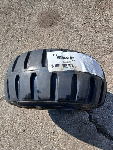 Pneumatici 18x8x12 8 - pneumatici, 18x8x12-1/8