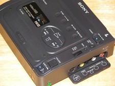 SONY EVO-250 HI8 8MM VIDEO WALKMAN VCR FUNZIONA BENISSIMO PER 8MM PER TRASFERIRE VIDEO DVD