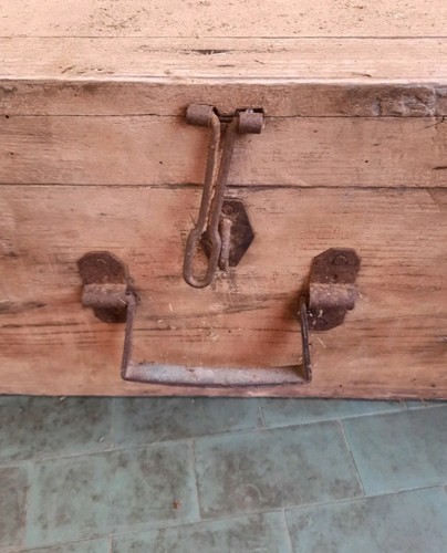 Antico baule legno - in,