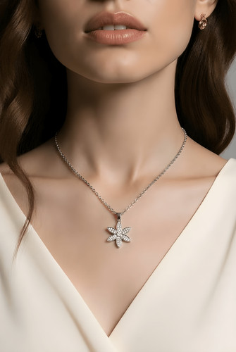 Collana con ciondolo fiore - collana,