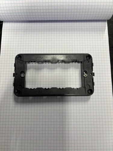 Stock 35 supporti - di,