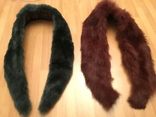 COPPIA DI COLLI IN VERO PELO PELLICCIA VERDE PETROLIO E ROSA CIPOLLA NUOVI