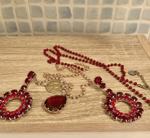 Collana lunga con - lunga,
