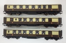 Hornby OO Gauge Pullman Umber