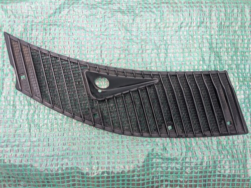 Mercedes benz w123 coperchio - mercedes-benz,
