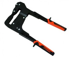 Punzonatrice speciale per profili di lamiera 70mm.