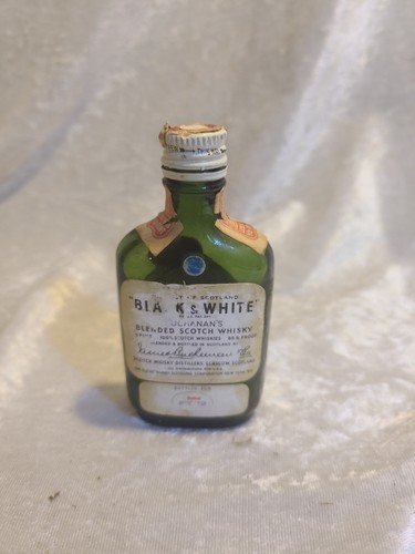 Bottiglia pinta di whisky - 1/10,